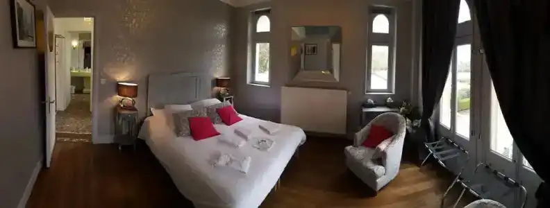 Le Castel - 100