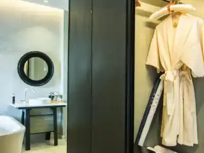 Atta Lakeside Resort Suite - 25