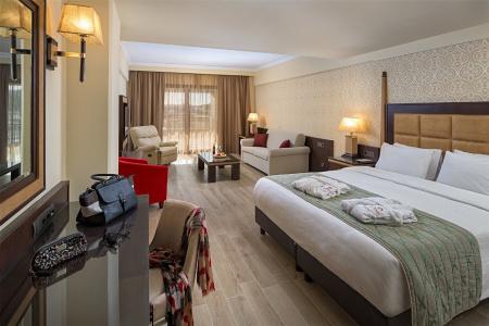 La Marquise Luxury Resort Complex - 6