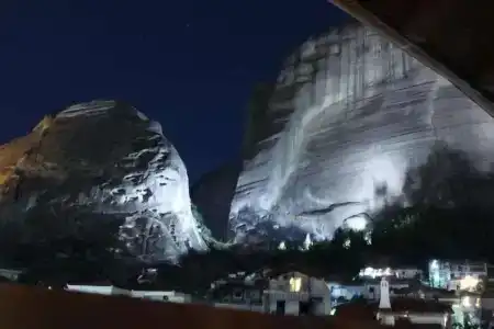 Mythos Guesthouse - 17