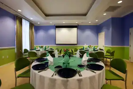 Indigo Houston at the Galleria, an IHG Hotel - 12