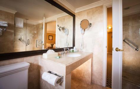 Best Western Plus Sunset Plaza - 9