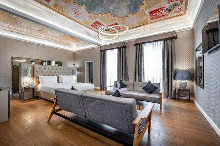 Martelli 6 Suite & - 119