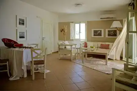 Alta Vista Naxos - 51