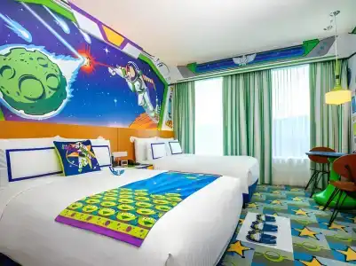 Toy Story Hotel - 17
