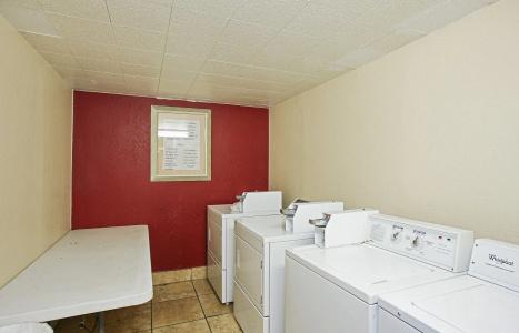 Red Roof Inn Dallas/Richardson - 19
