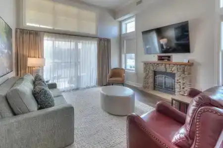 RiverStone Resort & Spa - 250