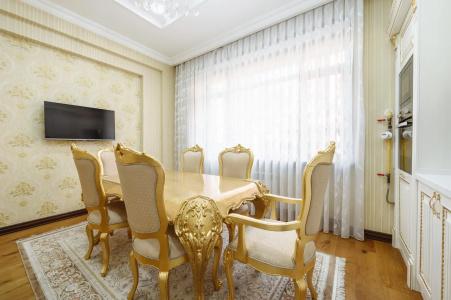 Royal Residence - 150