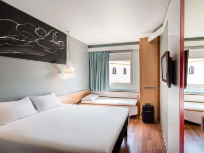 Ibis Sevilla - 2