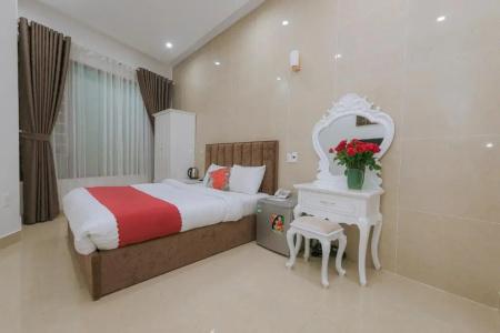 Ngan Pho Studio & - 77