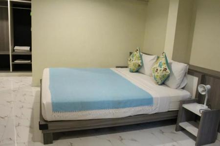 Samsen Sam Place - 134