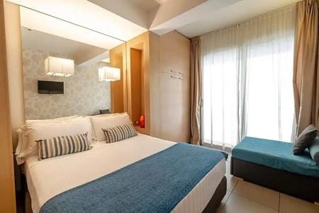 Le Rose Suite - 113