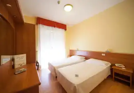 Regent - 4