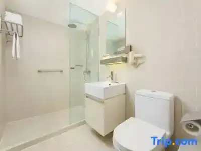 Jinjiang Inn Select Dalian Youhao Square - 70