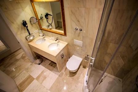 Grand Palladium - 125
