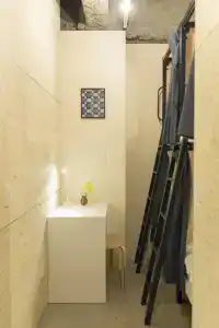 obi Hostel - 8