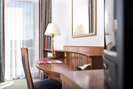 Ramada by Wyndham Weimar - 42