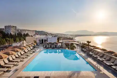 Radisson Blu Nice - 11