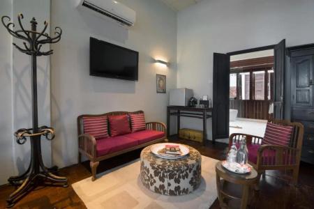 Noordin Mews - 56
