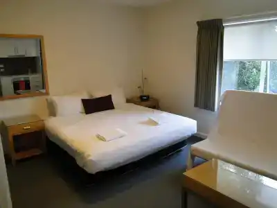 Brighton Serviced - 15