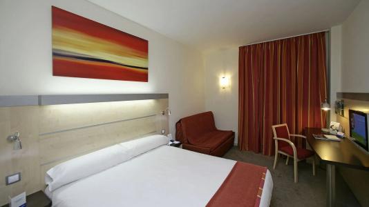 Crowne Plaza Madrid Airport - 5
