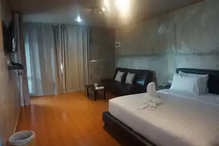 a Nice Resort - 6