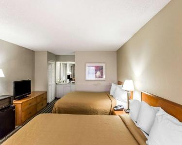 Quality Inn at the Mall - - 29