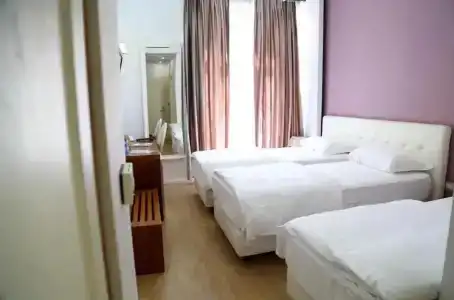 Golden City & Spa - 43