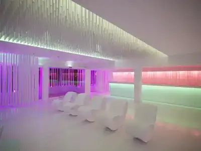 So White Club Resort - 6