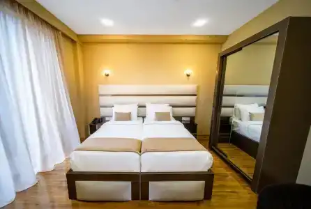 Residence Plaza - 51