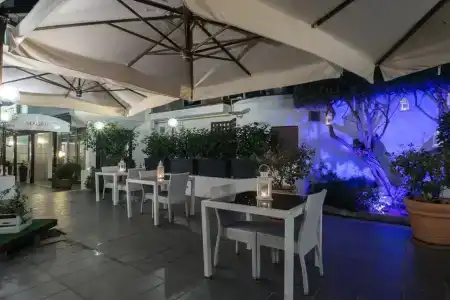 Magri's - 18