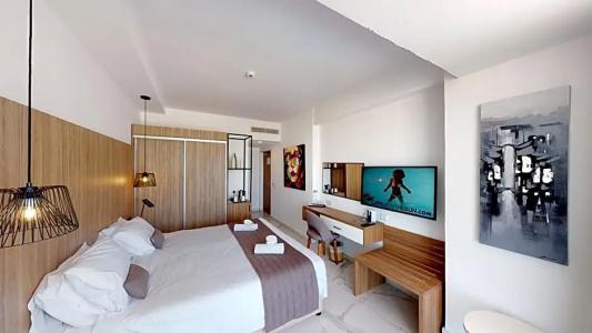 The Blue Ivy & Suites - 115
