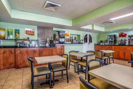 Quality Inn - 21