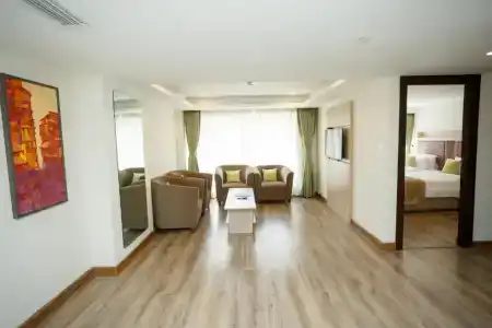 Crowne Imperial - 78