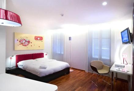 La Cour Des Augustins Boutique Gallery Design - 47