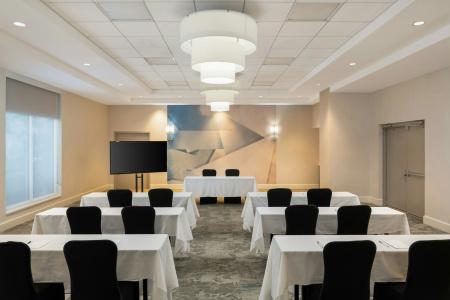 Hilton Garden Inn Oceanfront - 21