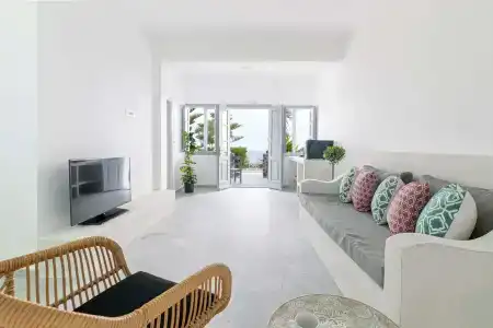 Phaos Santorini Suites - 51
