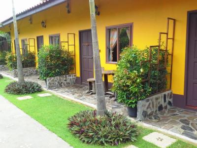 Paradise Bungalows - 0