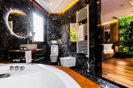 La Suite Boutique - 185