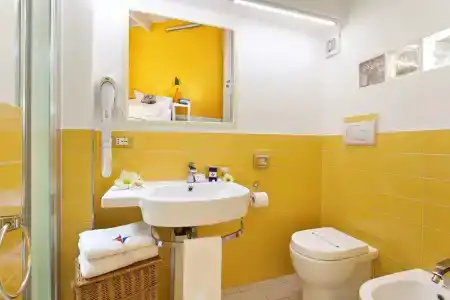 La Piazzetta Guest House - 9