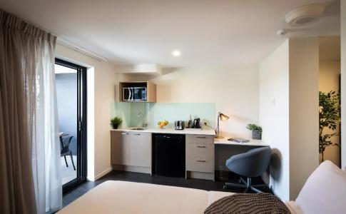 The Kingsford Airport, an Ascend Collection Member - 5