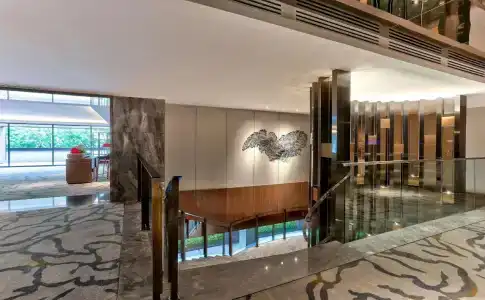 Hilton - 15