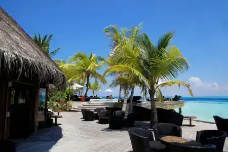 Komandoo Island Resort & Spa - 18