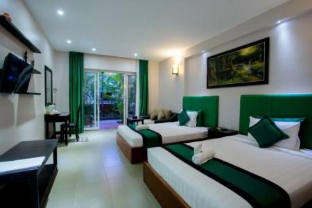 Reveal Courtyard in Reveal Angkor - 3