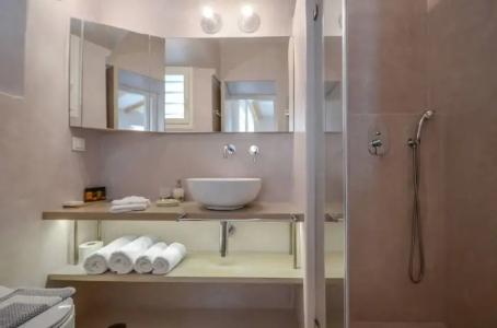 Antony Suites (Adults Only) - 105