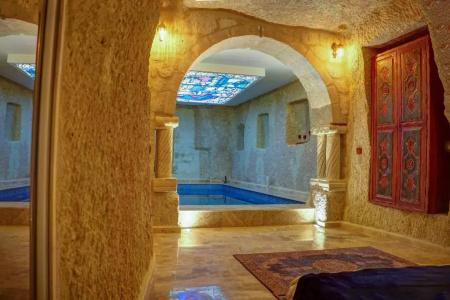 Calypso Cave Suites - 83