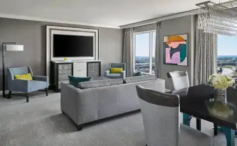 The Ritz-Carlton, - 4