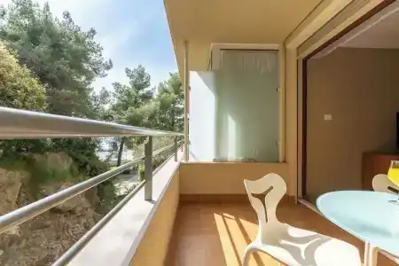 The Residence - 203