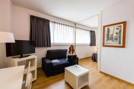 ApartAtenea Barcelona - 39