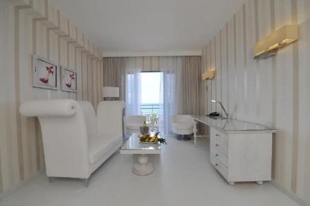 St George Spa & Beach Resort - 14